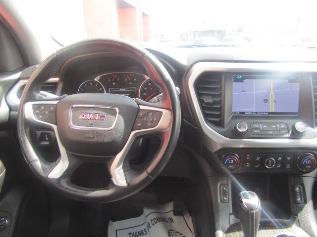 Used 2017 GMC Acadia SLT AWD/4WD image 20