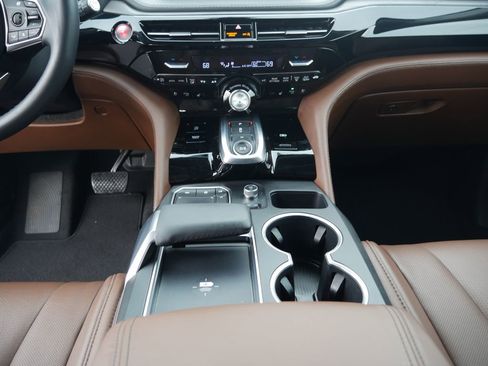 Used 2023 Acura MDX SH-AWD w/ Advance Package image 38