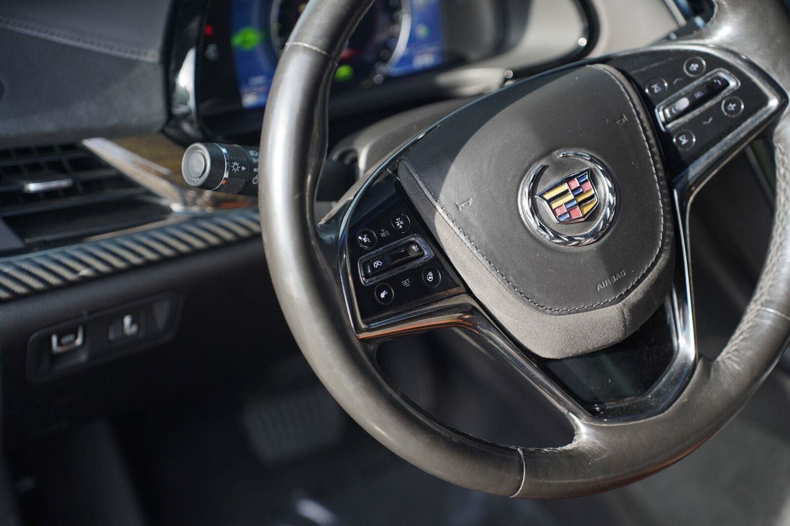 Used 2014 Cadillac ELR w/ Luxury Package FWD image 13