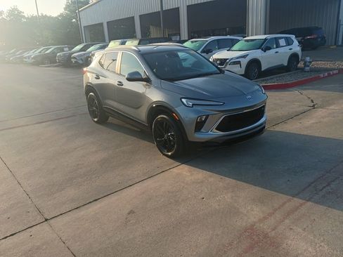 Used 2024 Buick Encore GX Sport Touring image 6