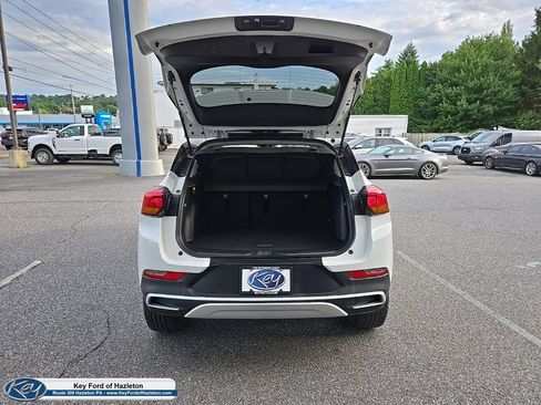 Used 2023 Buick Encore GX Preferred w/ Cold Weather Comfort Package AWD/4WD image 10