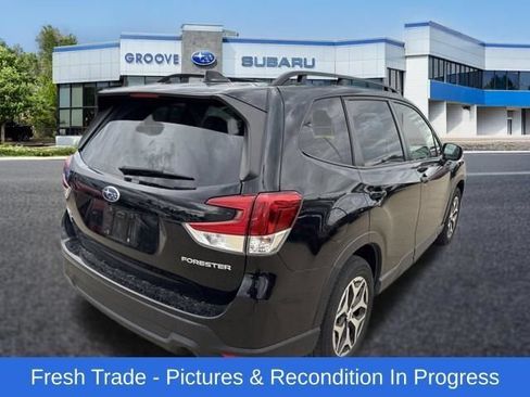 Used 2024 Subaru Forester Premium AWD/4WD image 5