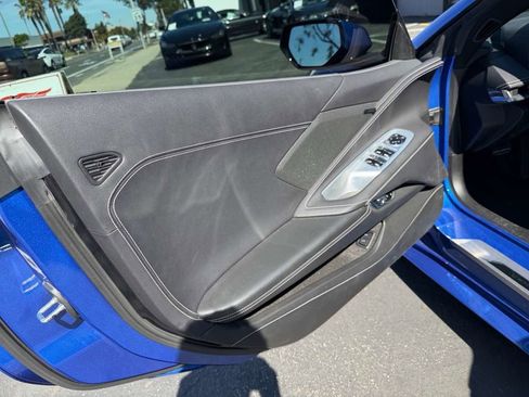 Used 2020 Chevrolet Corvette Stingray Convertible w/ Z51 Performance Package image 22