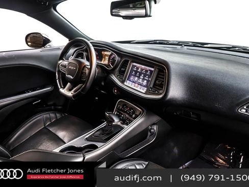 Used 2019 Dodge Challenger SRT Hellcat Redeye image 17