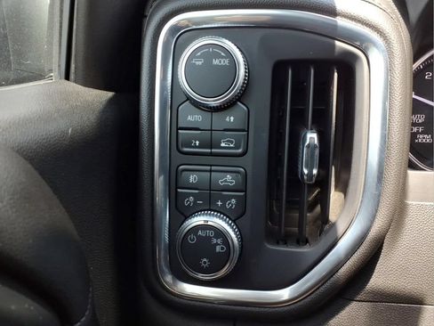 Used 2020 GMC Sierra 1500 Elevation w/ Elevation Value Package AWD/4WD image 17