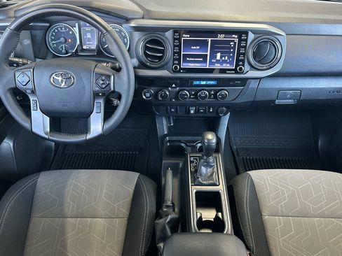 Certified 2023 Toyota Tacoma TRD Off-Road AWD/4WD image 12