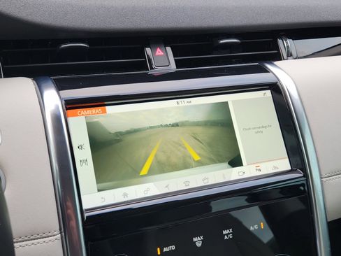 Used 2020 Land Rover Discovery Sport S image 18