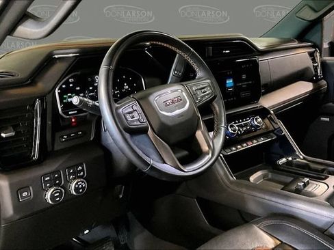Used 2024 GMC Sierra 2500 AT4 w/ AT4 Premium Plus Package AWD/4WD image 19