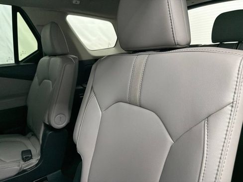 Used 2024 Honda Pilot EX-L image 19
