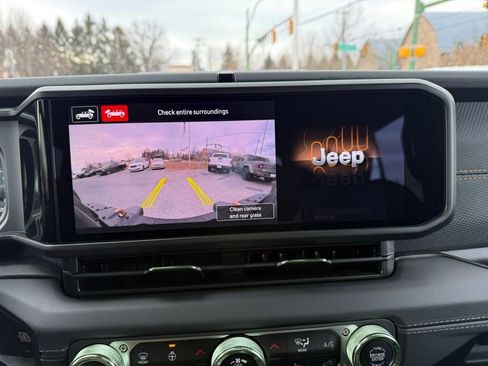 Certified 2025 Jeep Wrangler Rubicon 392 image 25