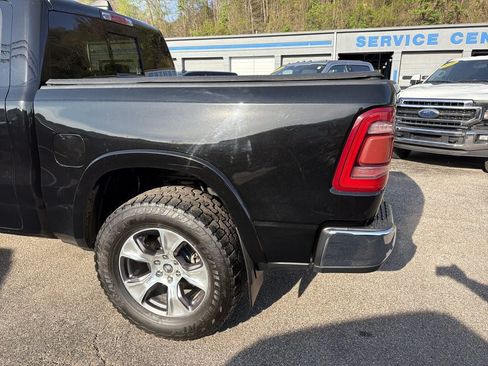 Used 2019 RAM 1500 Laramie AWD/4WD image 8