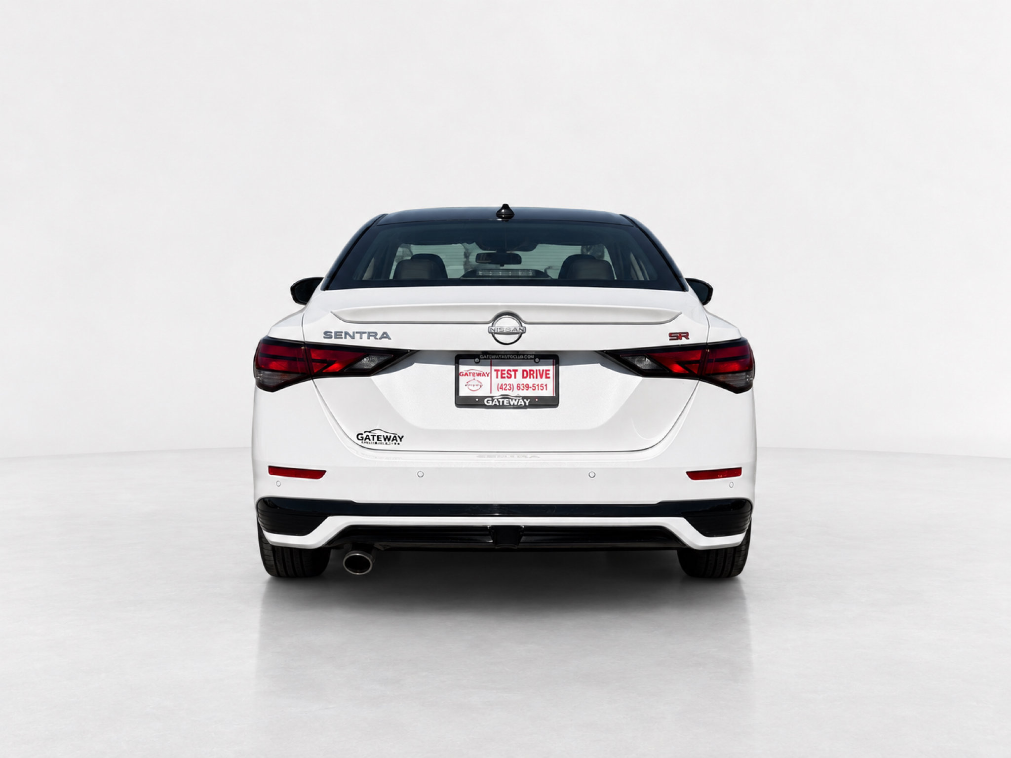 Used 2025 Nissan Sentra SR w/ SR Premium Package FWD image 4