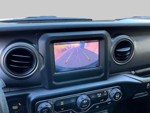 Used 2022 Jeep Wrangler Unlimited Sport AWD/4WD image 25