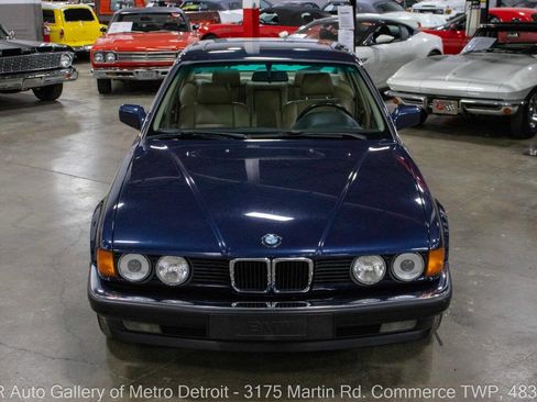 Used 1990 BMW 735i image 11