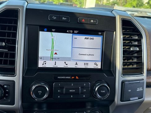 Used 2019 Ford F150 Lariat AWD/4WD image 19