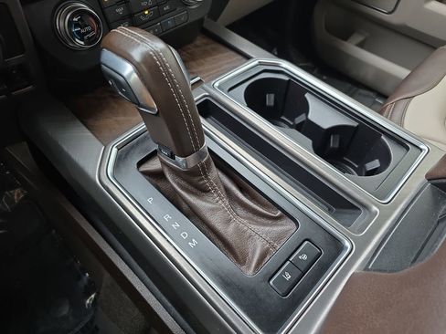 Used 2020 Ford F150 Limited w/ Trailer Tow Package image 21