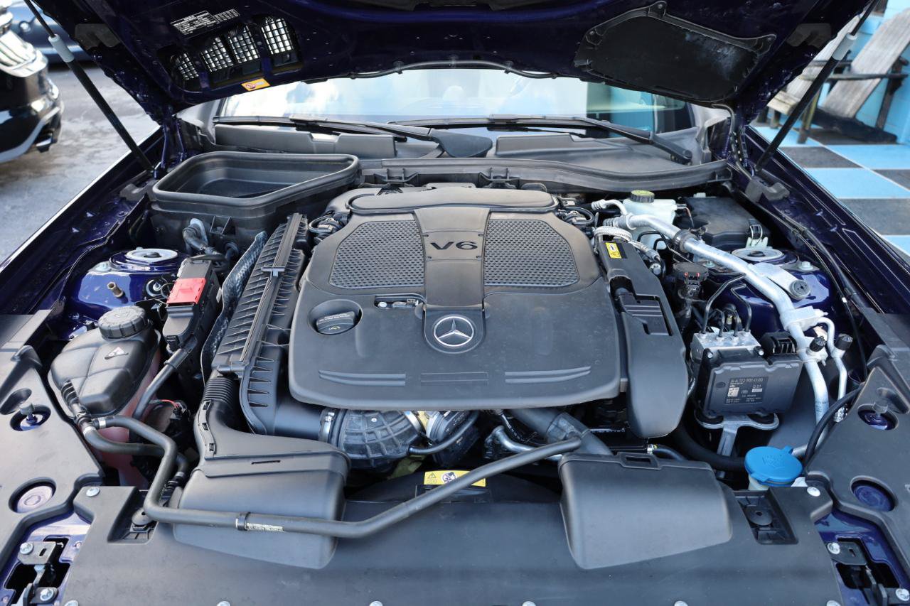 Used 2015 Mercedes-Benz SLK 350 image 13