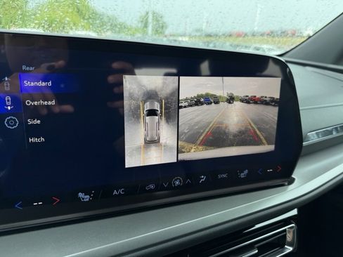 New 2026 Chevrolet Traverse LT w/ Driver Confidence Package image 8