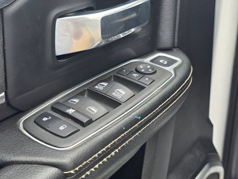 Used 2022 RAM 2500 Laramie AWD/4WD image 15