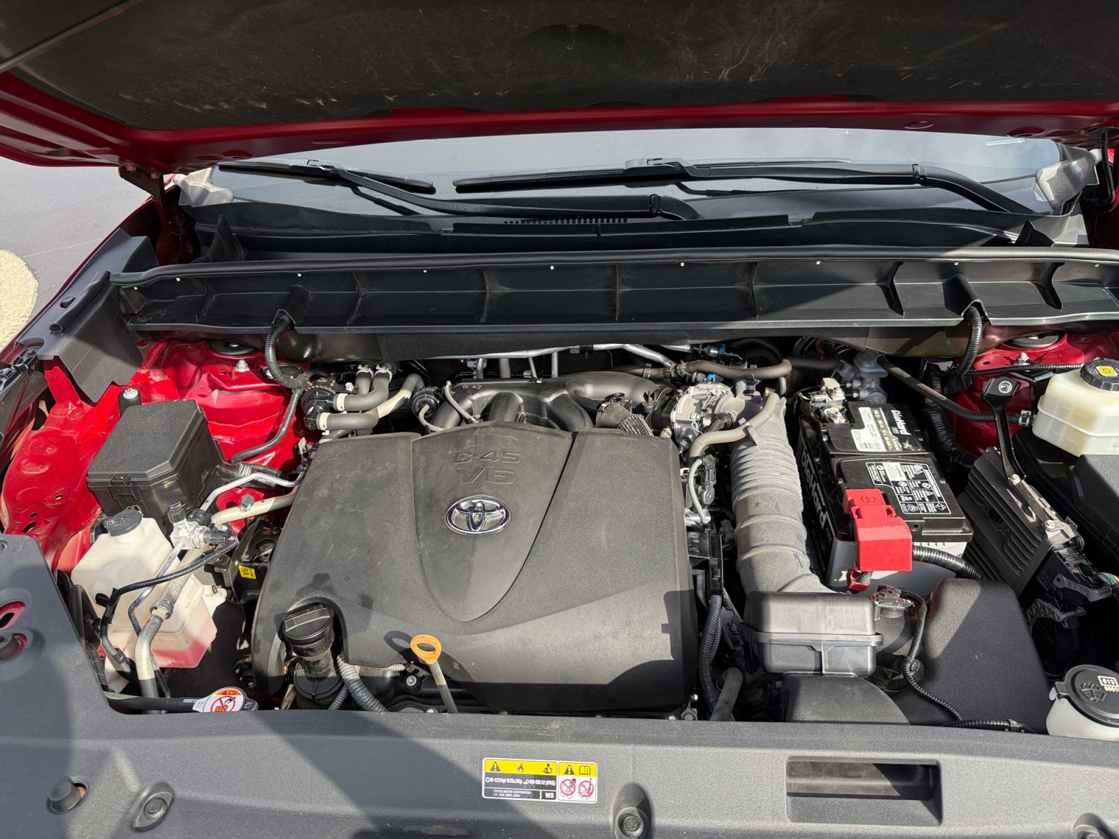Used 2021 Toyota Highlander XLE FWD image 30