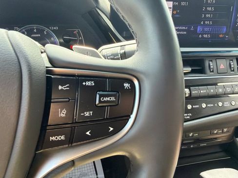 Used 2022 Lexus ES 350 w/ Premium Package FWD image 31