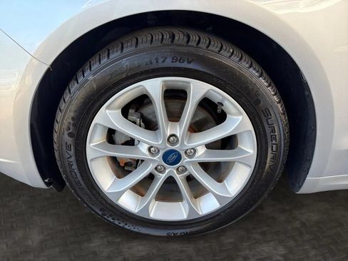 Used 2019 Ford Fusion SE FWD image 33