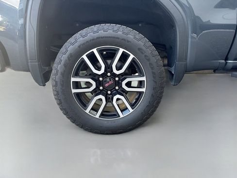 Used 2022 GMC Sierra 1500 AT4 w/ AT4 Premium Package image 13