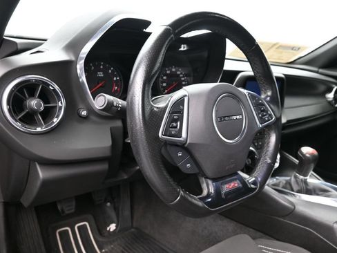 Used 2019 Chevrolet Camaro SS RWD image 17