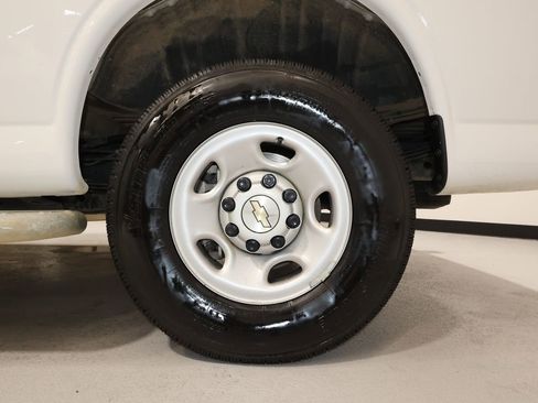 Certified 2024 Chevrolet Express 2500 w/ Driver Convenience Package image 26