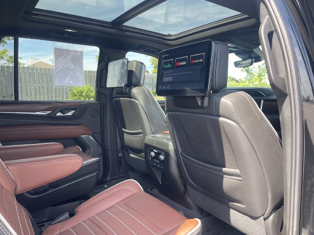 Used 2023 GMC Yukon Denali Ultimate AWD/4WD image 42