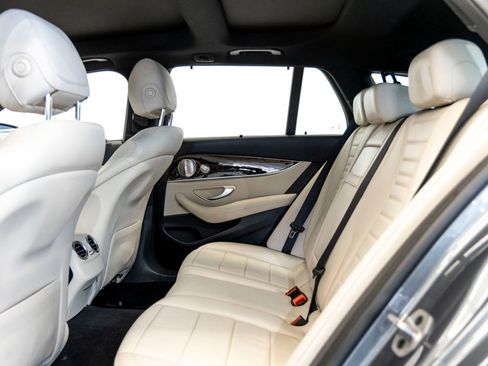 Used 2023 Mercedes-Benz E 450 4MATIC All-Terrain Wagon image 21