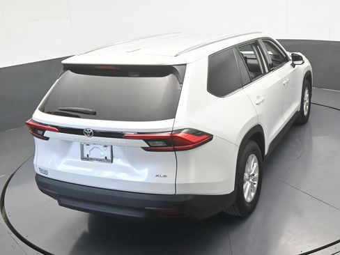 Used 2024 Toyota Grand Highlander FWD image 49