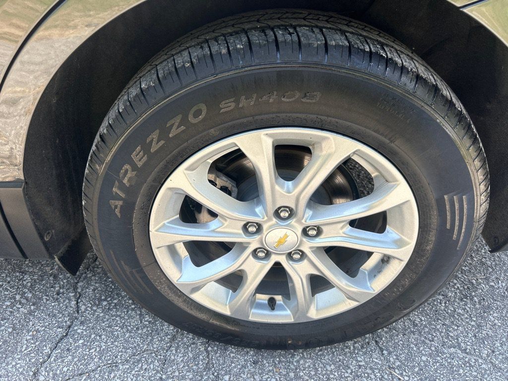 Used 2019 Chevrolet Equinox LT FWD image 24