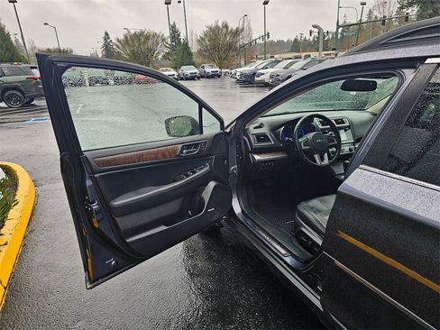 Used 2016 Subaru Outback 2.5i Limited image 19
