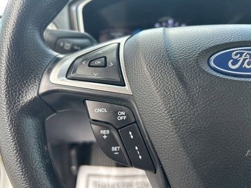 Used 2019 Ford Fusion SE image 17