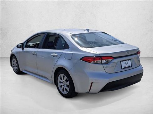 Used 2024 Toyota Corolla LE FWD image 8