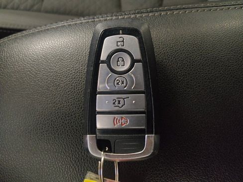 Used 2023 Ford Escape Active AWD/4WD image 32