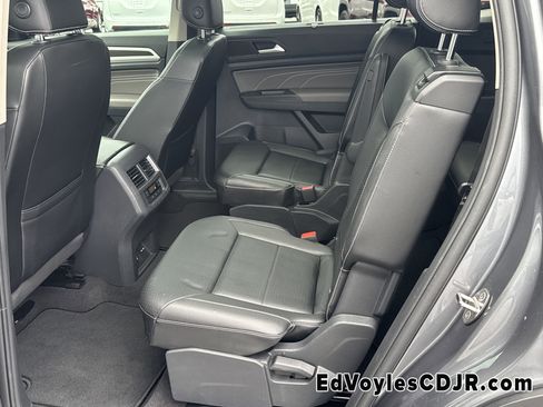 Used 2022 Volkswagen Atlas SE image 28