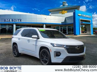 Used 2023 Chevrolet Traverse Premier FWD video 1