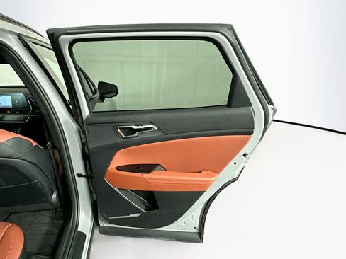 Used 2025 Kia Sportage SX FWD image 29
