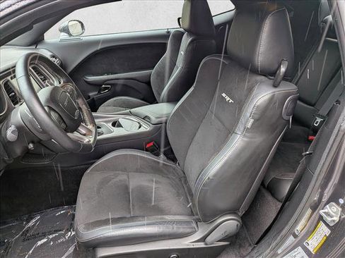 Used 2016 Dodge Challenger SRT Hellcat RWD image 15
