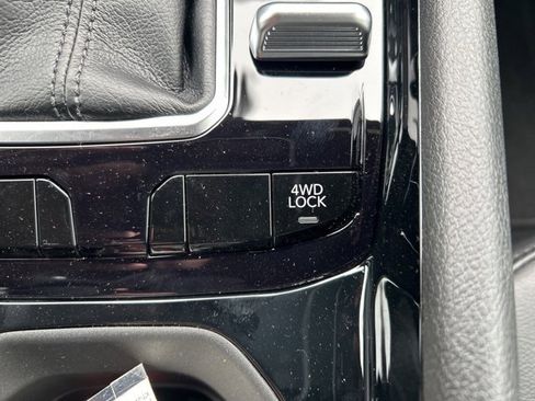 Used 2026 Jeep Compass Limited image 29