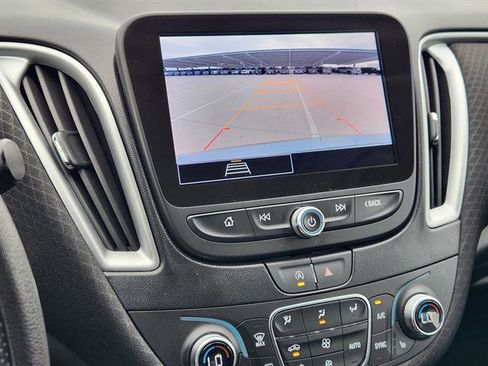 Used 2024 Chevrolet Malibu LT image 13