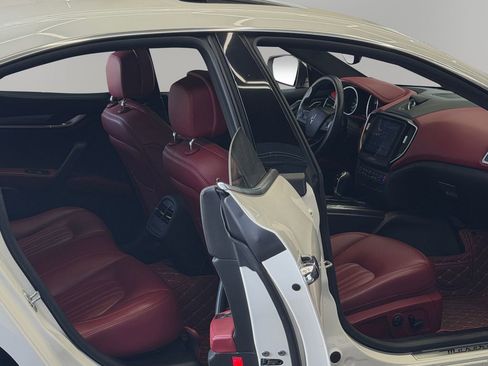 Used 2018 Maserati Ghibli image 26