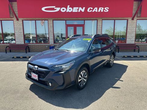 Used 2023 Subaru Outback Premium AWD/4WD image 1