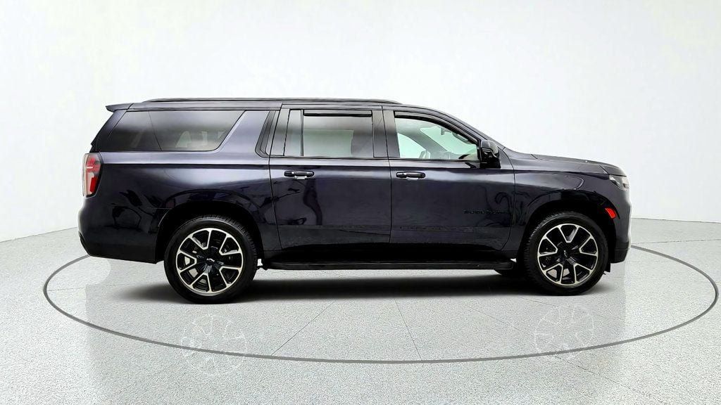 Used 2023 Chevrolet Suburban RST w/ Luxury Package AWD/4WD image 4