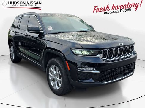 Used 2023 Jeep Grand Cherokee Limited w/ Trailer Tow Prep Group (B) AWD/4WD image 1