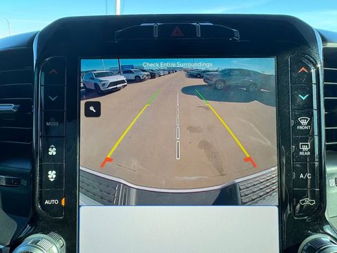 Used 2024 RAM 2500 Big Horn w/ Sport Appearance Package image 29