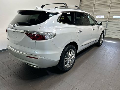 Used 2023 Buick Enclave Essence w/ Experience Buick Package AWD/4WD image 3