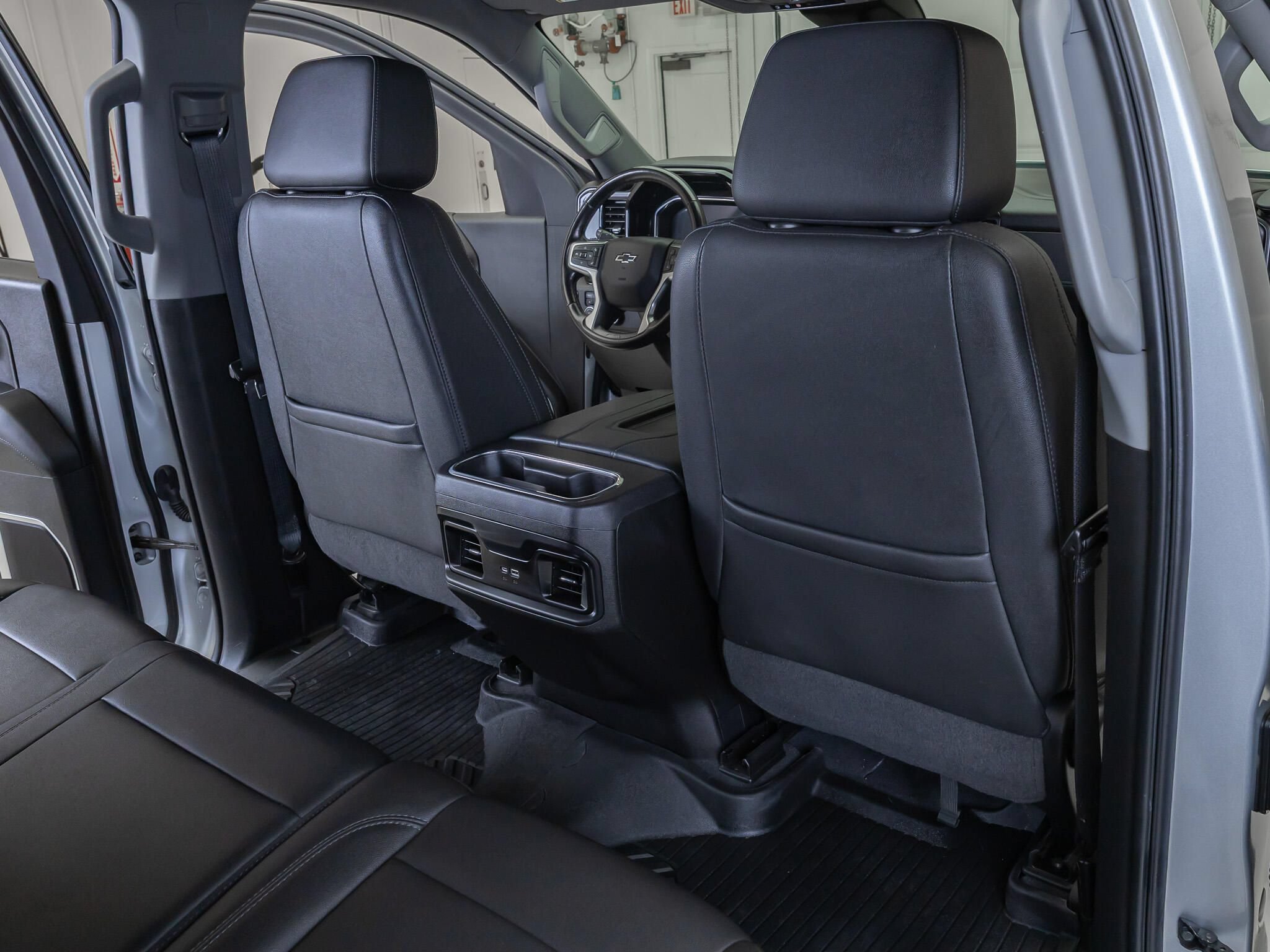Used 2022 Chevrolet Silverado 1500 RST AWD/4WD image 31
